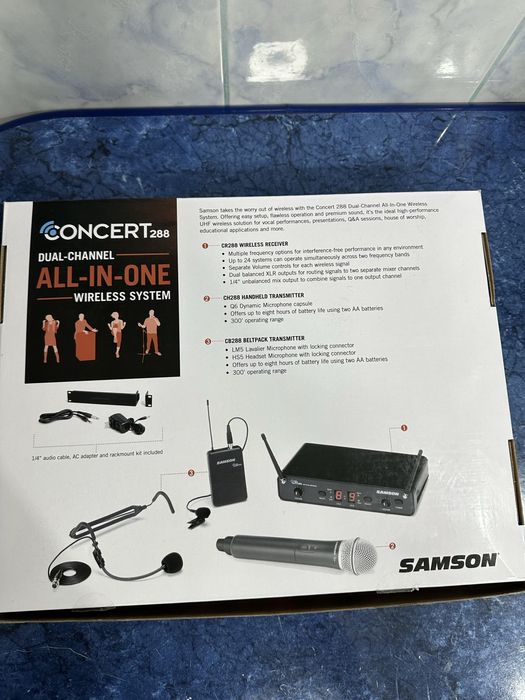 Set nou original Samson Concert288 microfon si lavaliera/headset wireless.