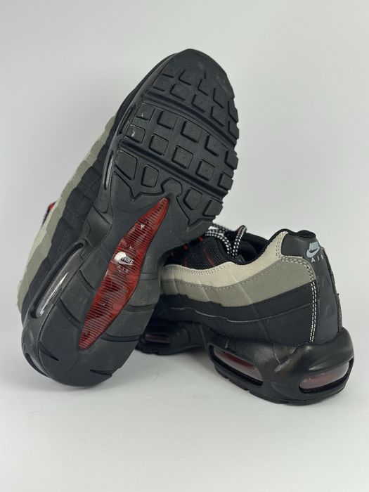 Мъжки маратонки Nike Air Max 95 “Black / University Red”