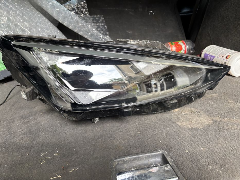 Фар Cupra Formentor