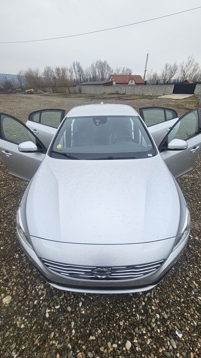 VOLVO V60 2018 Diesel 2