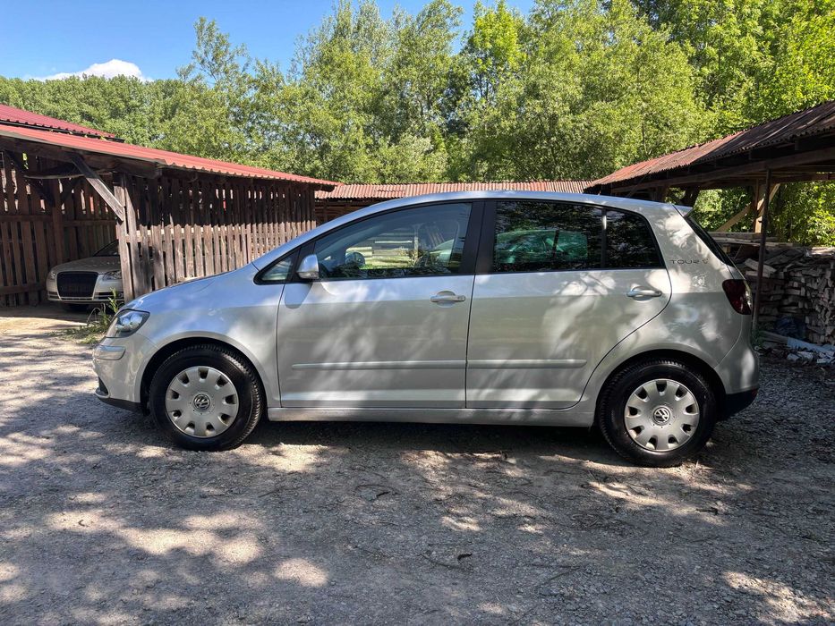 Volkswagen Golf 5 Plus 1.6 Benzina* 105.000 KM Reali