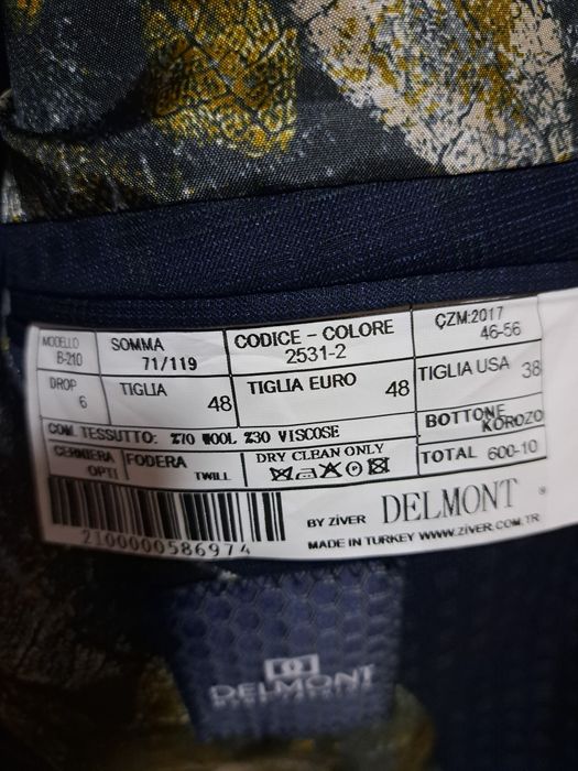 Costum băieți, purtata o singură dată, impecabila,