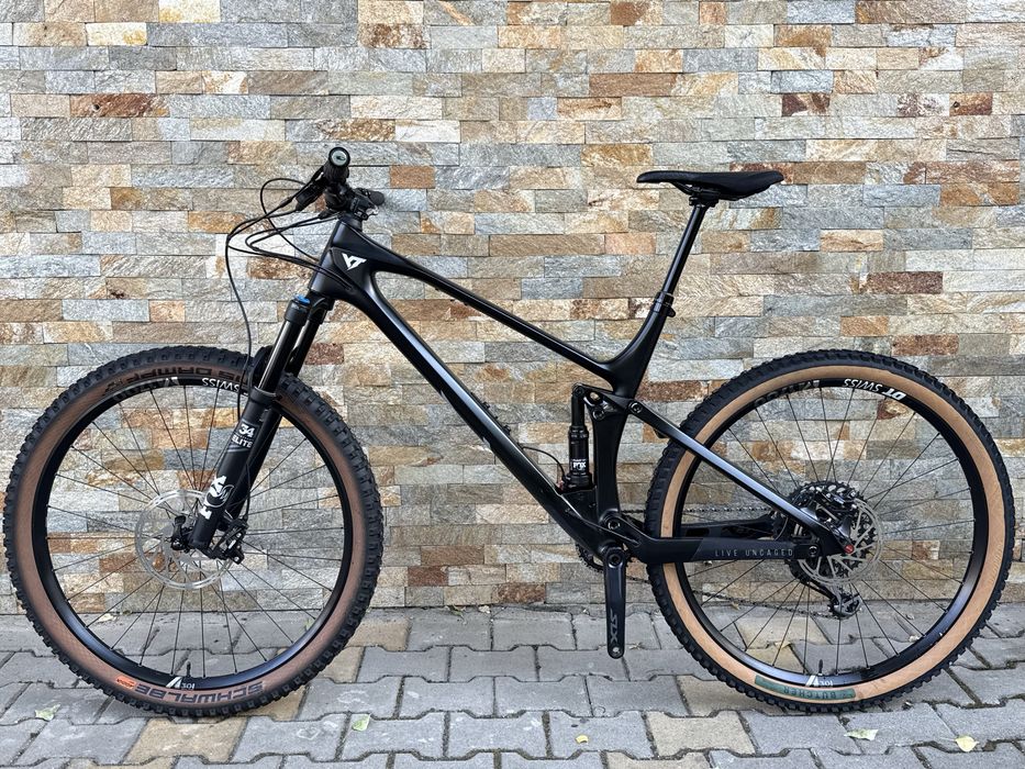 YT Industries Izzo CF Core 3 29"