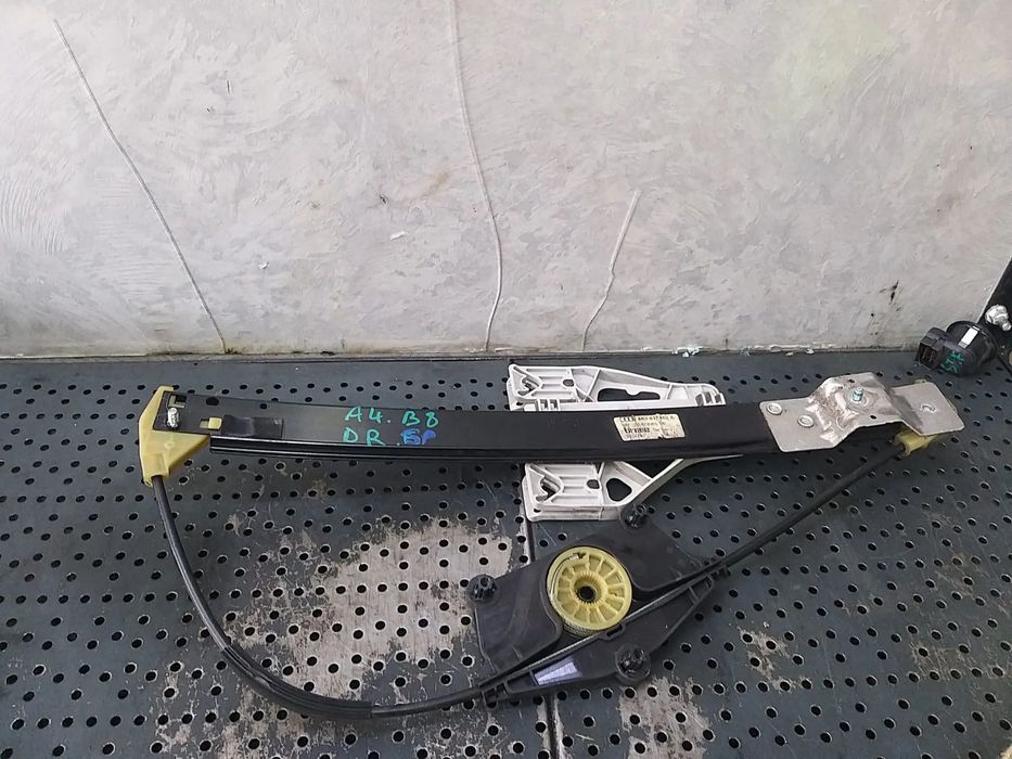 Macara geam electric dreapta spate audi a4 b8 8k 8k0839462a