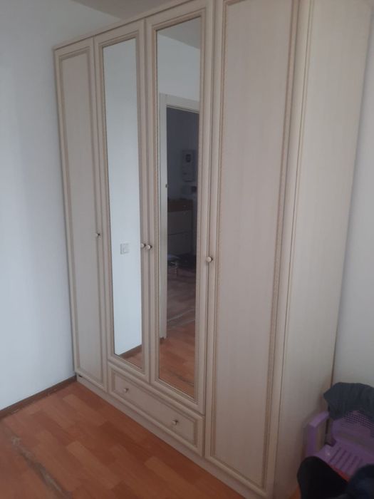 Продам плательный шкаф