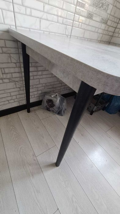 Продам стол в хорошем состоянии