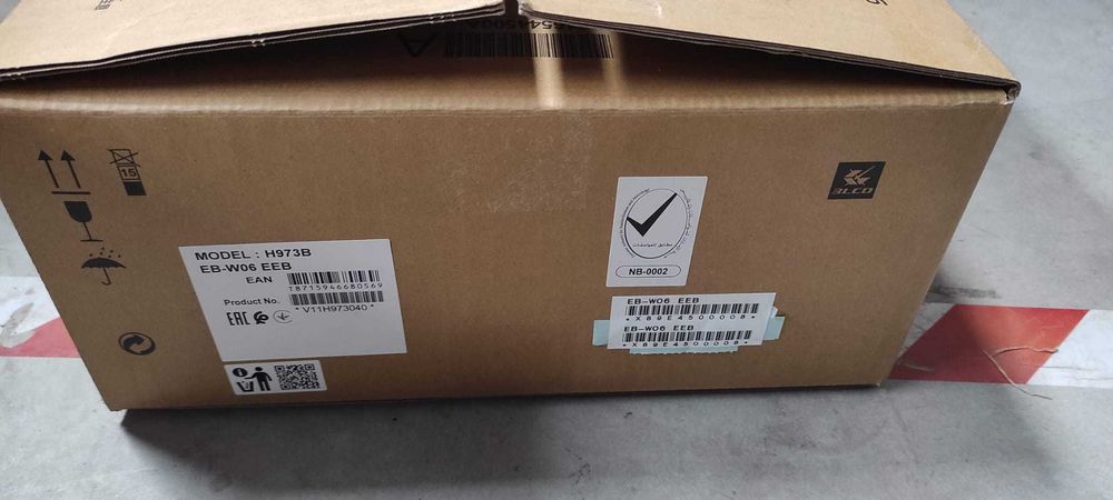 Videoproiector Epson EB-W06, WXGA 1280 x 800, 3700 lumeni