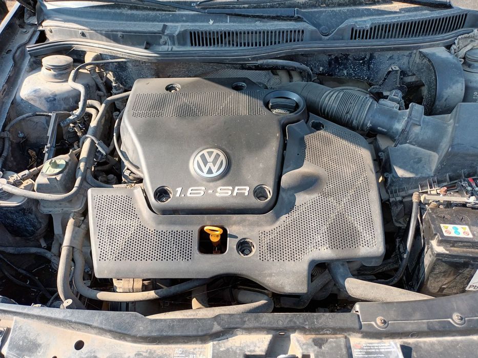 Dezmembrari  VW GOLF 4  1997  > 2006 1.6 Benzina