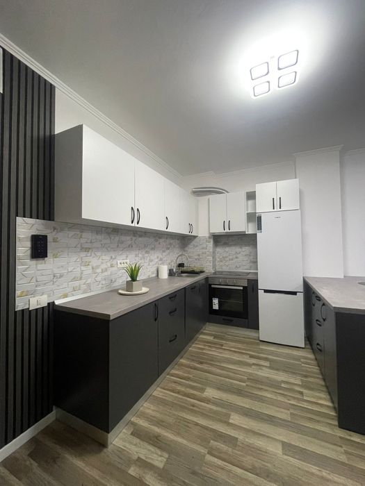 Apartament cu 2 camere de închiriat