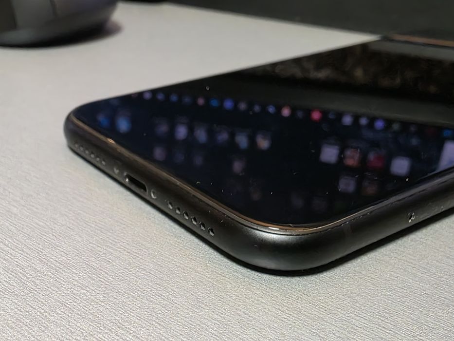 iPhone XR 64GB black