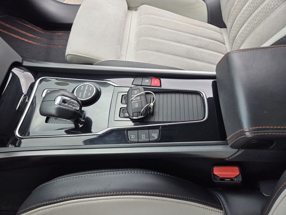 Peugeot 508 RXH hybrid