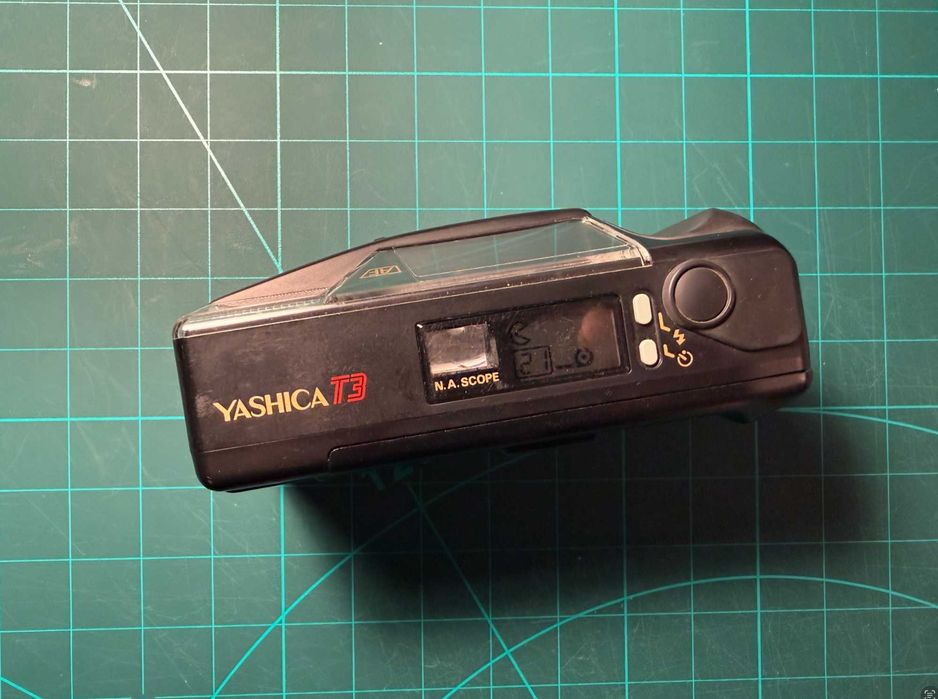 Aparat foto point and shoot 35mm Yashica T3