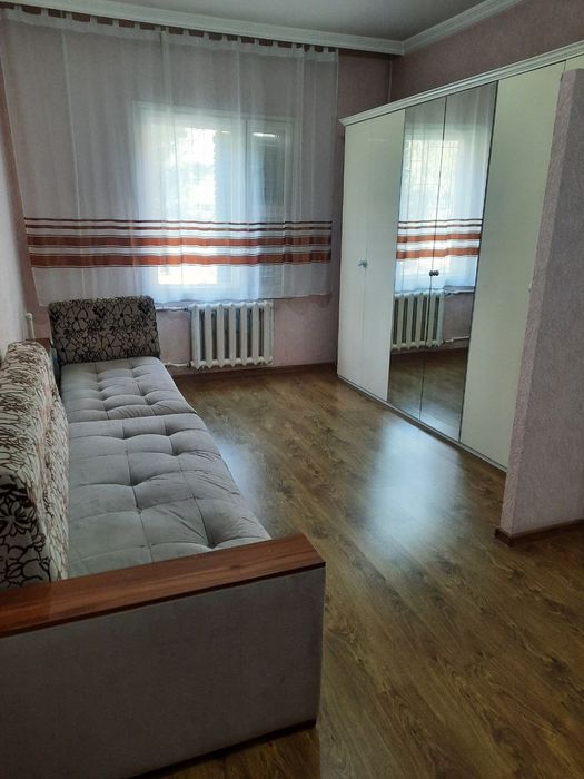 Сдаю Свою трёхкомнатную квартиру массив Панельный