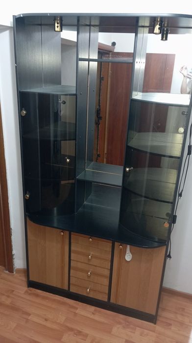 Шкаф в гостиную.