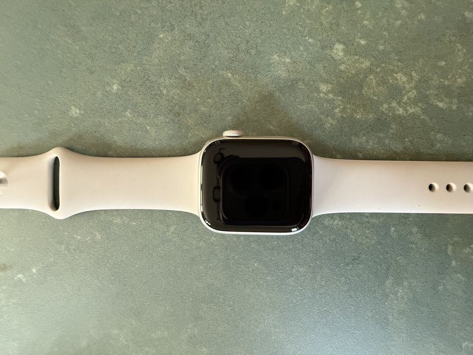 Apple Watch 8, 41 mm cellular starlight