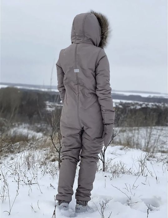 Продам комбинезон зимний
