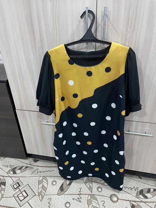 Продам платья 52 размер