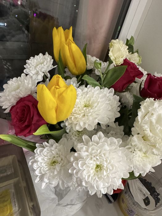 два букета цветы новые