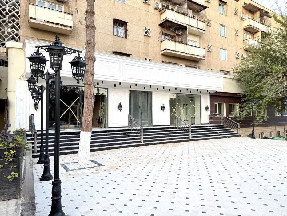 B&B, Французское посольство | 20кв - нежилое помещение вдоль дороги Пр