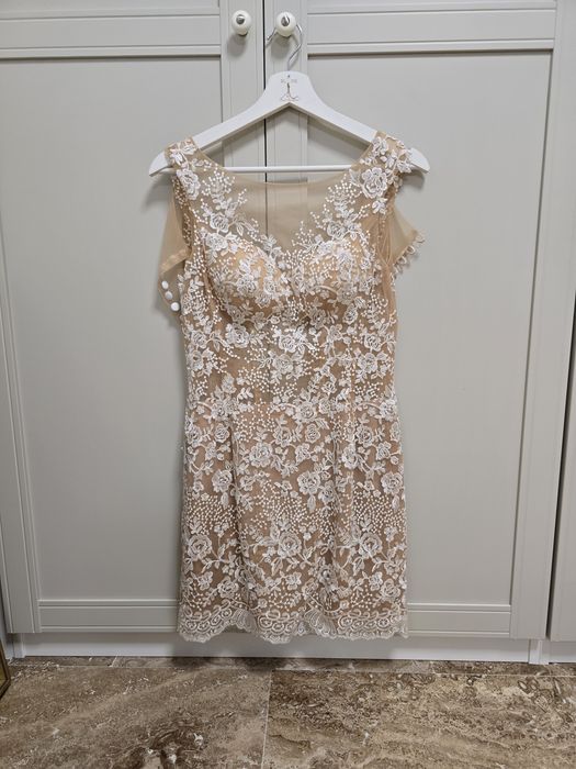 Чисто нова рокля и болеро Blink официална