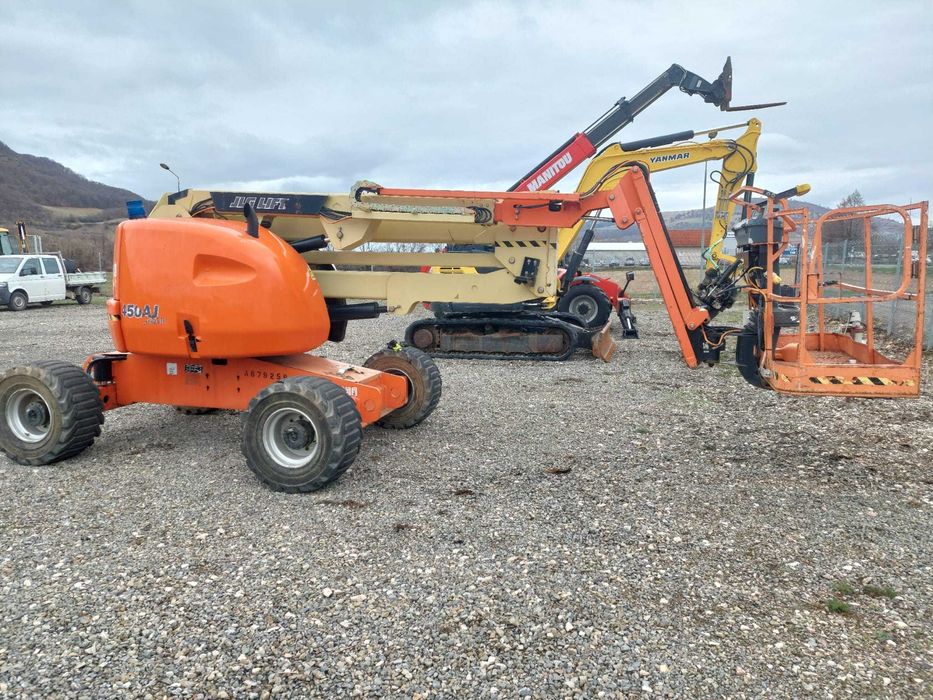 Inchiriez  utilajele Volvo 22-t , Yanmar 10 t,Cat ,Dumper nacele, JLG