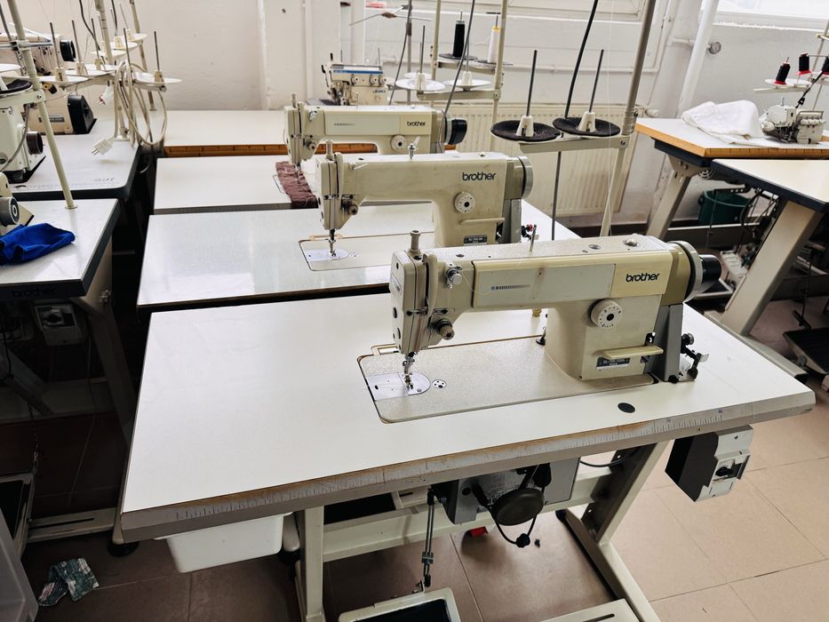 Masina de cusut liniar Brother automata cu taiere ata model japonez