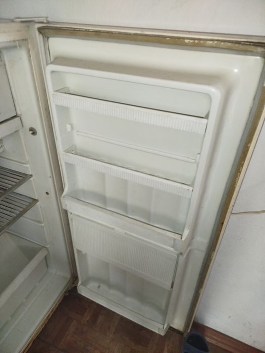 Продам холодильник Бирюса