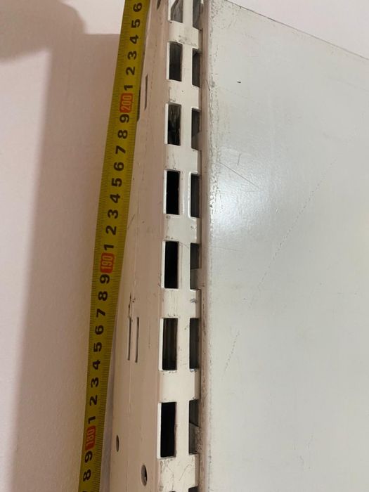 Торговые стеллажи