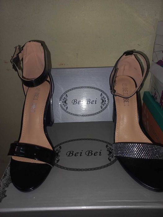 Дамски сандали на висок ток Bei Bei