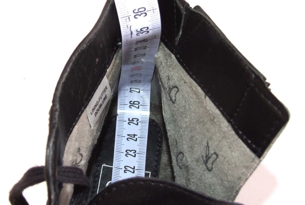 Ghete sport, piele naturala 100%, mas. 40, Made in Germany, NOI