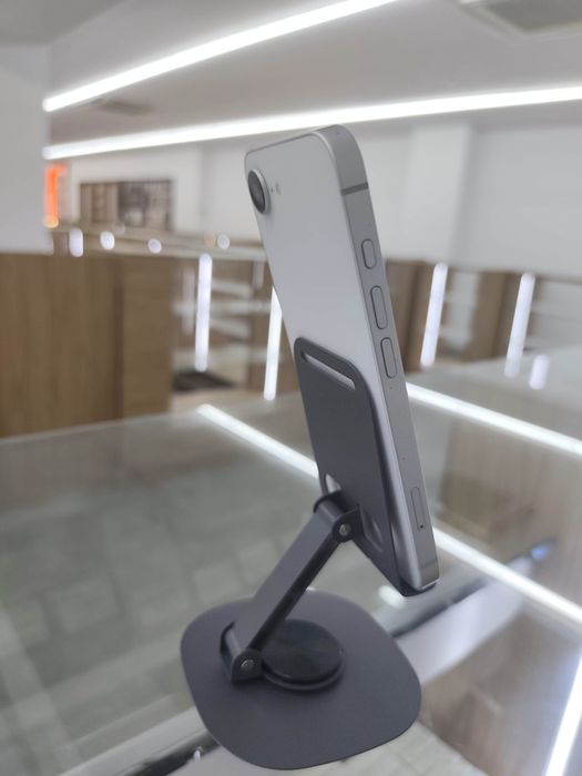 iPhone 16e 128gb