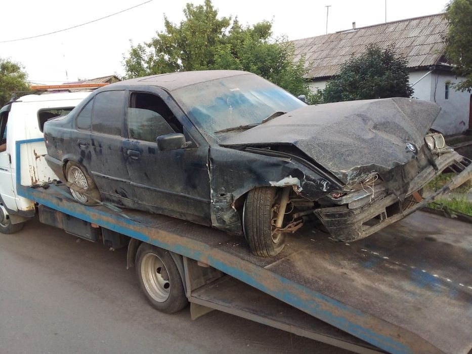 BMW-325, кузов е36, механика, 2.5