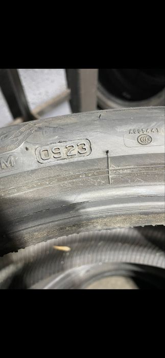 275 35 R21 Bridgestone