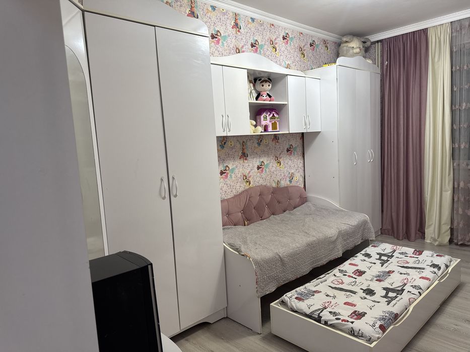 Детский гарнитур белого цвета