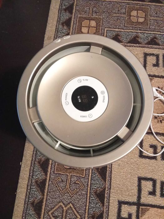 Umidificator aer Philips puțin folosit
