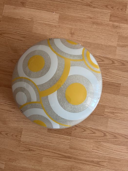 Vand 2 aplice atat pentru tavan cat si pentru perete, 60 lei ambele