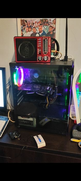 Prodavam koputar 16 gb pamet i