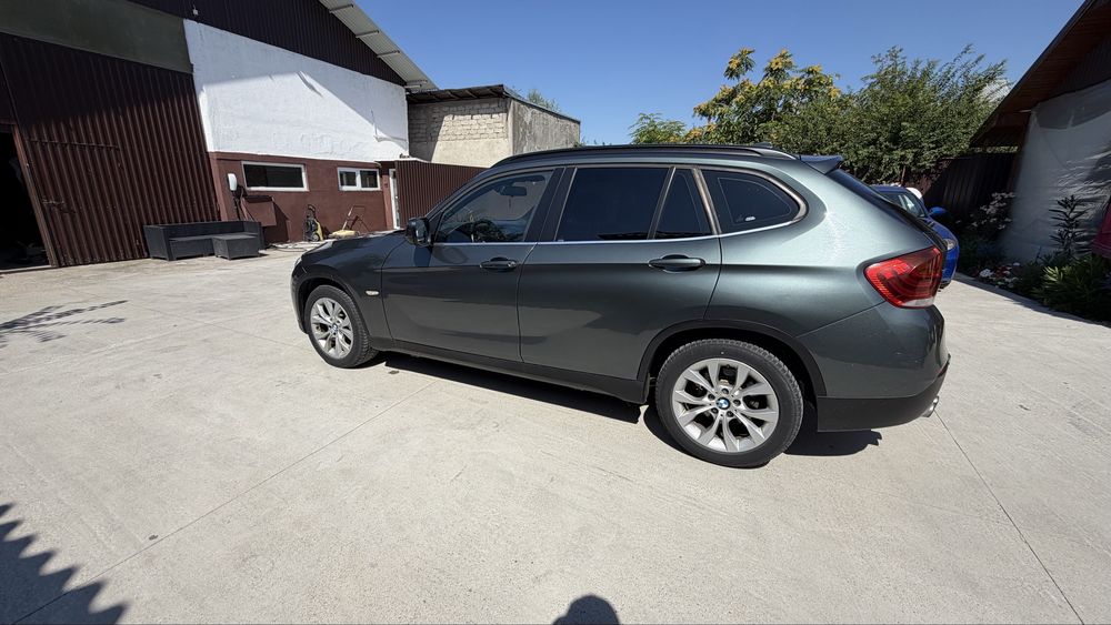 BMW X1 2010 — imagine 4