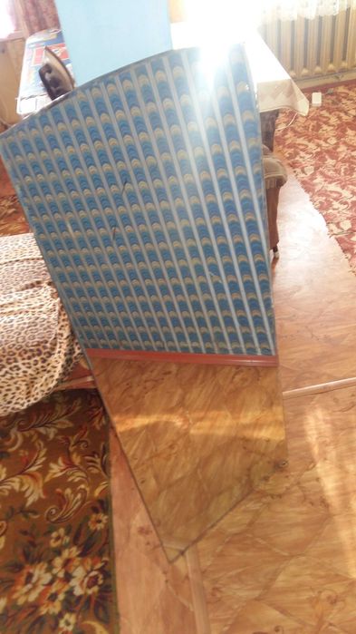 Зеркало настенное