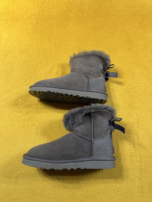 Ugg Mini Bailey Bow 36 noi new
