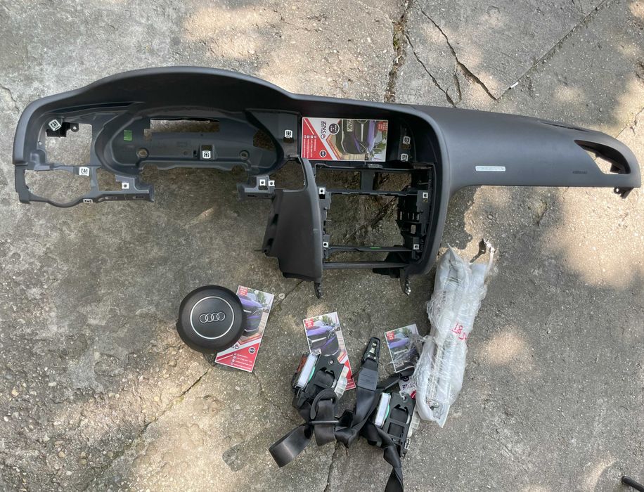 Audi A5 plansa bord - kit airbag volan pasager cortine - set centuri