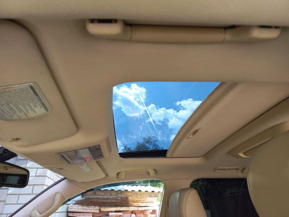 Продам LEXUS LX570