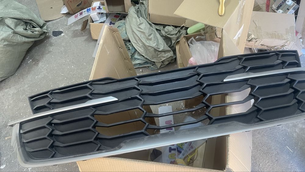 Решетка радиатора KIA Seltos