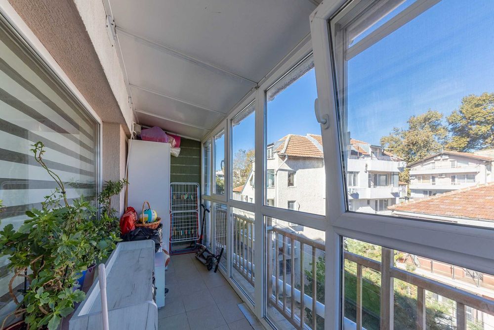 Продава се Тристаен апартамент в Варна, Цветен квартал - 125 кв.м за 2140 €/кв.м - Снимка #11