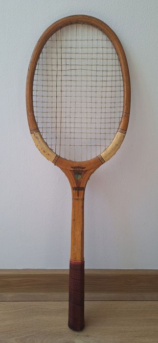 Ретро винтич дървена тенис ракета Artis