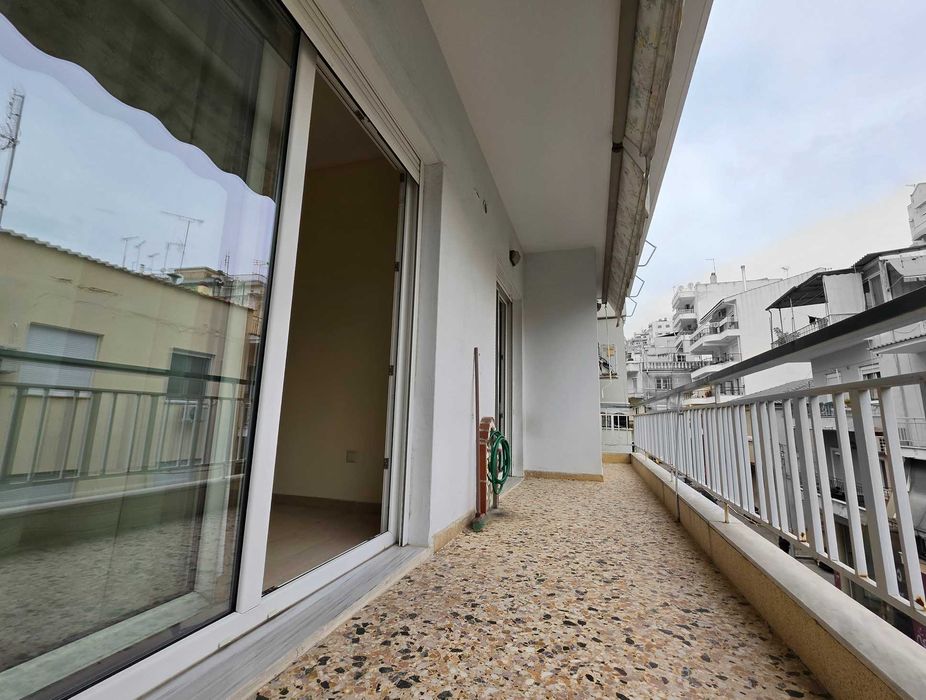 ПРОДАВА СЕ апартамент с площ 90 кв.м. в квартал „Профитис Илиас“ в Кавала (код 8384)