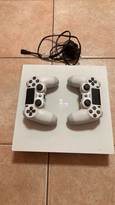 Sony Ps4 pro 1TB