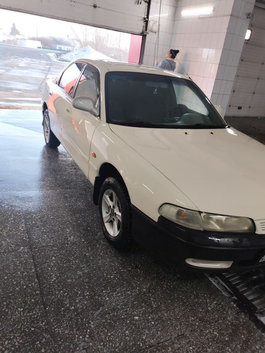 Продаю мазду 626