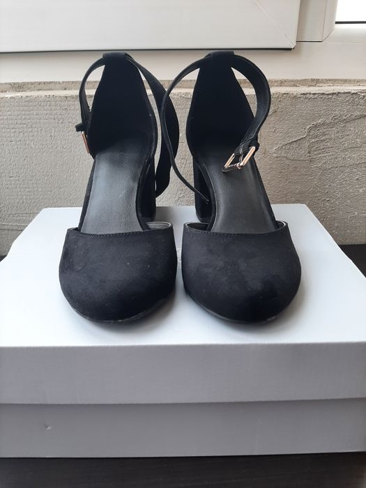 Pantofi dama eleganți