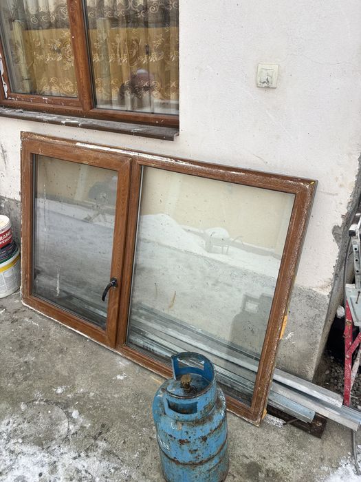 Vand geam termopan si butelie